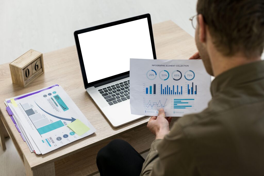 gráficos e relatórios de consultoria estratégica com foco em resultados