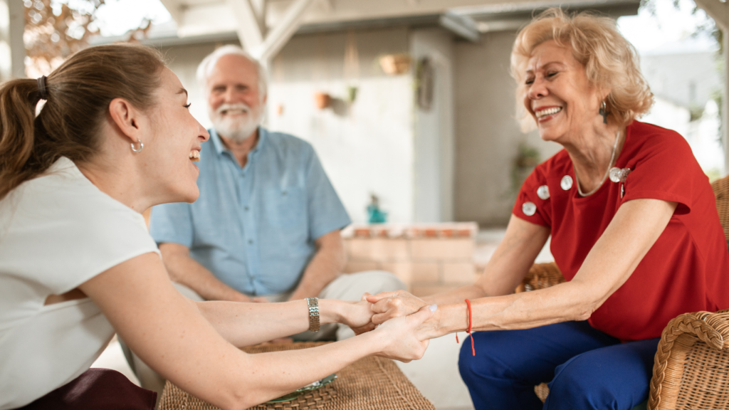 Equipes diversas com diferentes gerações dialogando em um ambiente de trabalho acolhedor.

Gerando relações Intergeracionais no trabalho